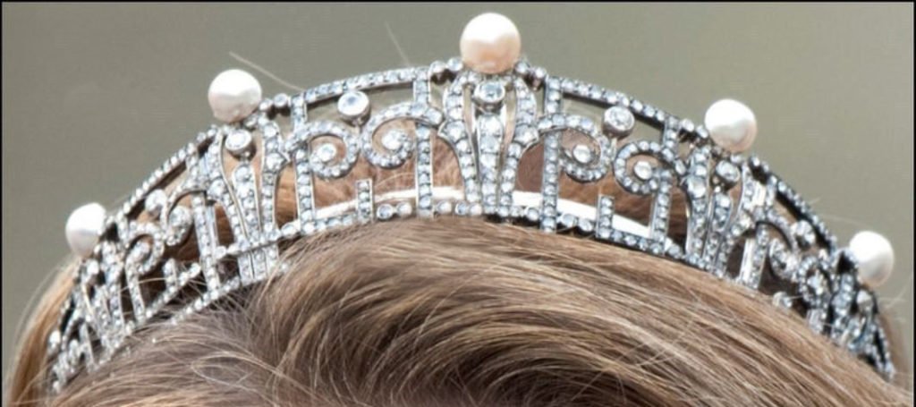 Wedding Tiaras 26.1 Carat Rose Cut Diamond & Pearl 58.66 Gms 925 Sterling Silver