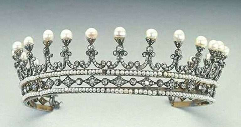 Antique Crowns 70.4 Carat Rose Cut Diamond & Pearl 62.15 Gms 925 Sterling Silver