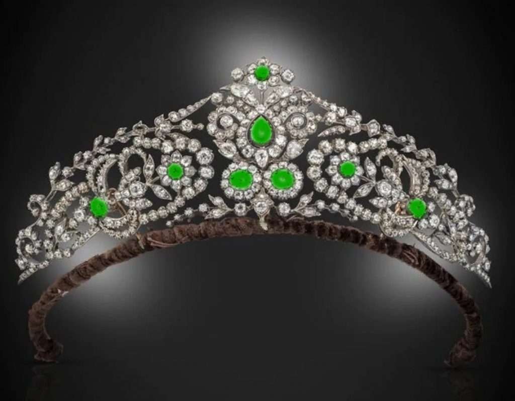 Bridal Crown 36.89 Carat Rose Cut Diamond & Emerald 115.536 Gms 925 Sterling Silver