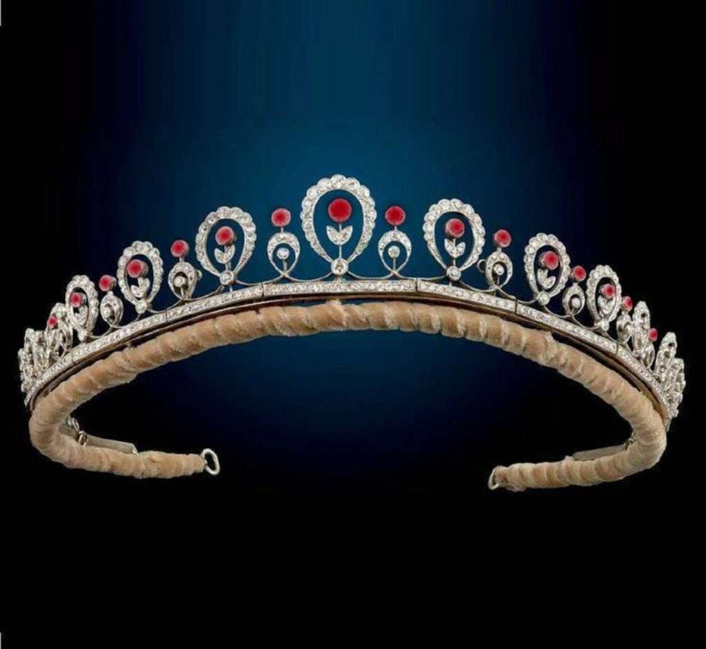 wedding crown 32.78 Carat Rose Cut Diamond & Ruby 65.5 Gms 925 Sterling Silver