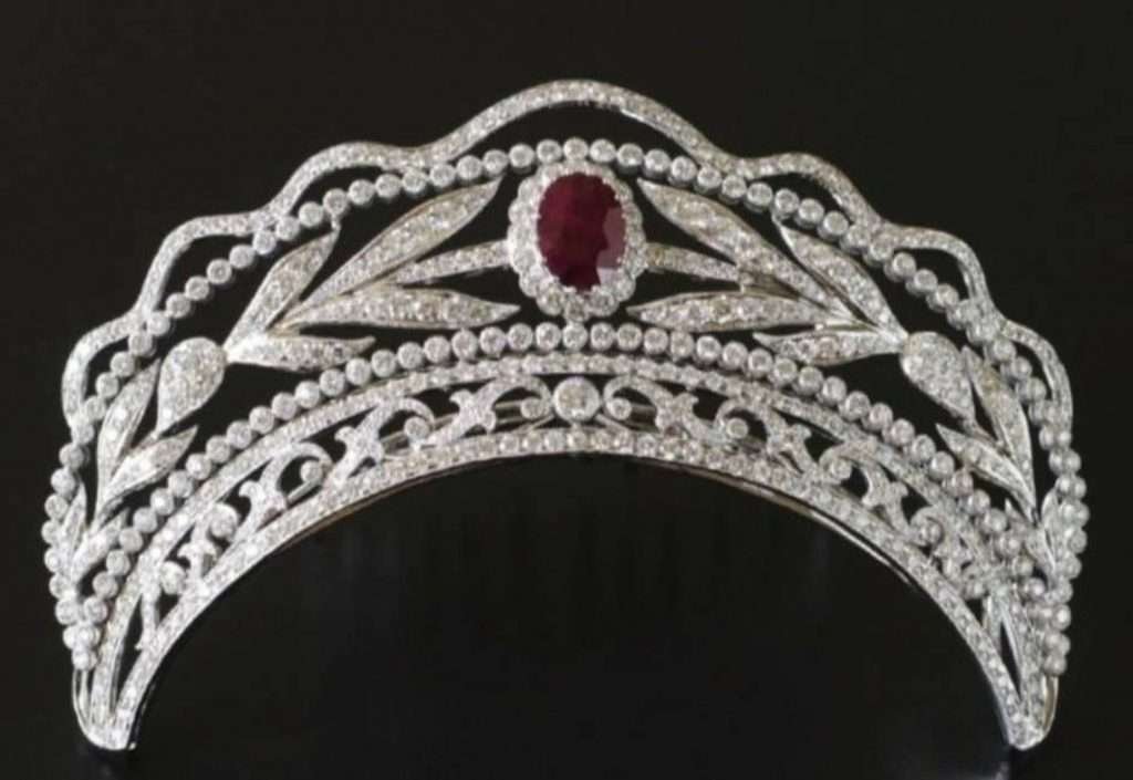 Victorian Crown 24.12 Carat Rose Cut Diamond & Ruby 79.6 Gms 925 Sterling Silver