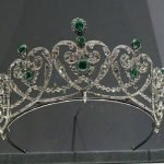 Bridal Crown 15.29 Carat Rose Cut Diamond & 13 Carat Emerald 58.8 Gms 925 Sterling Silver