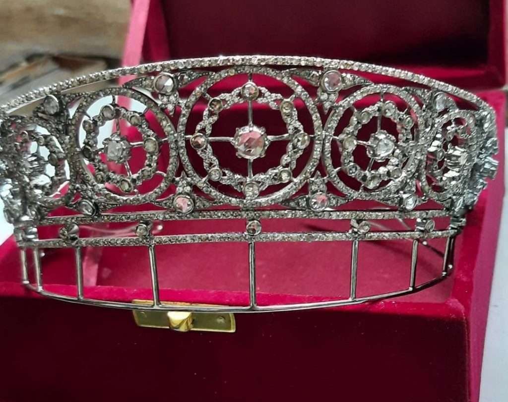 Bridal Crown 34.5 Carat Rose Cut Diamond 90 Gms 925 Sterling Silver