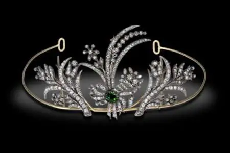 wedding Crown 9.4 Carat Rose Cut Diamond & 6 Carat Emerald 45 Gms 925 Sterling Silver